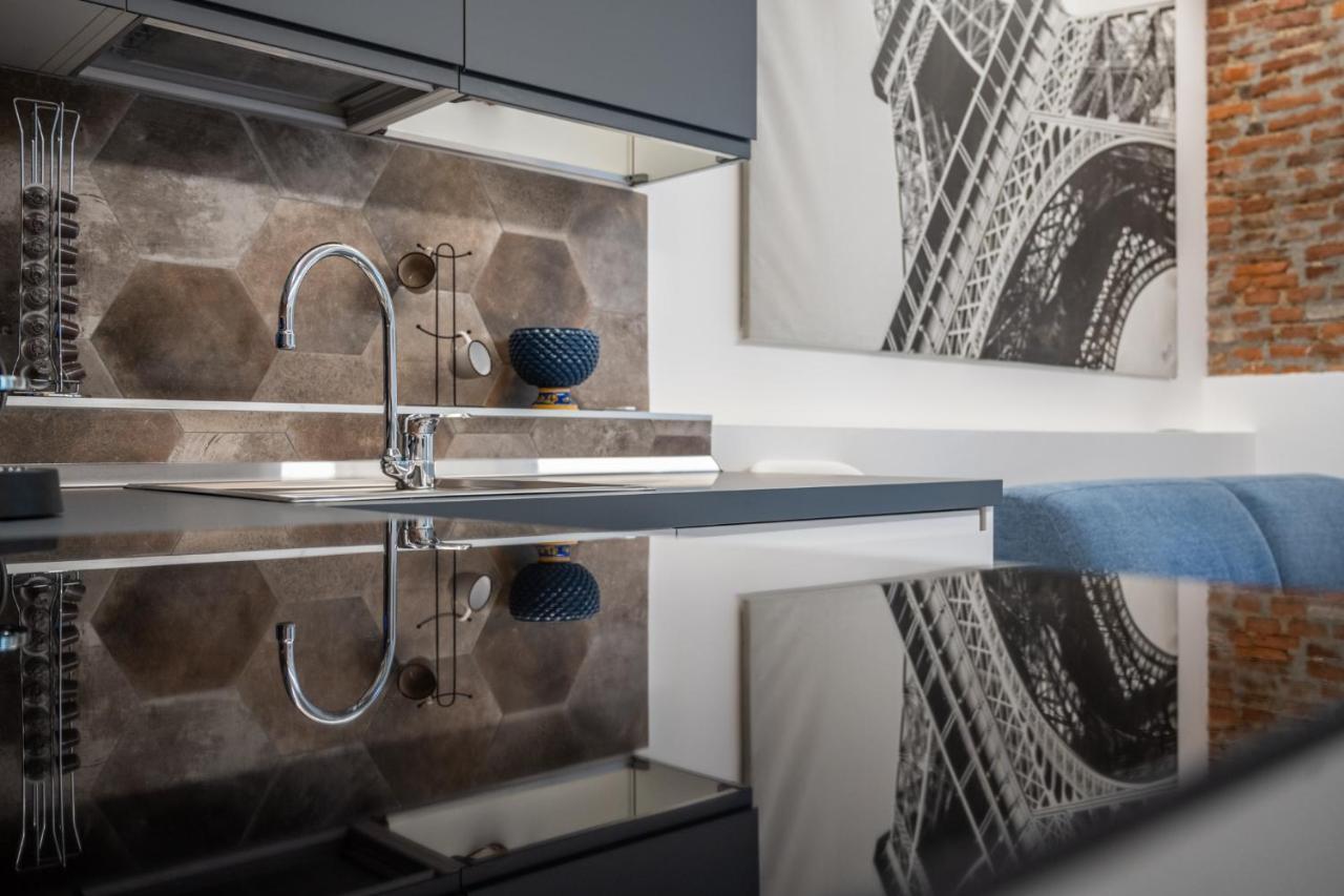 Unique Suite In Milan Center Exterior photo